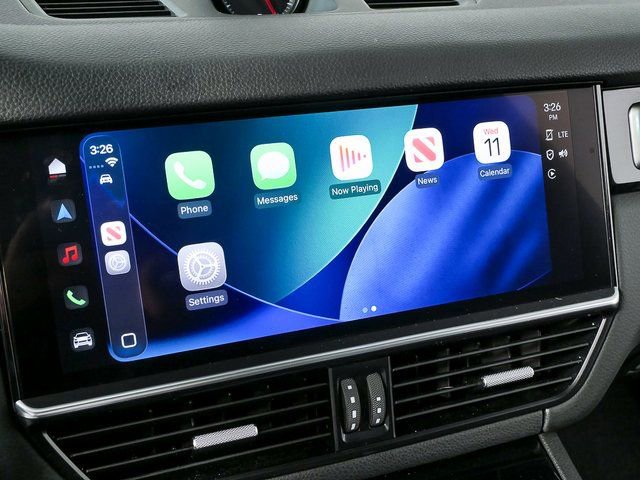 Used 2023 Porsche Cayenne image 16