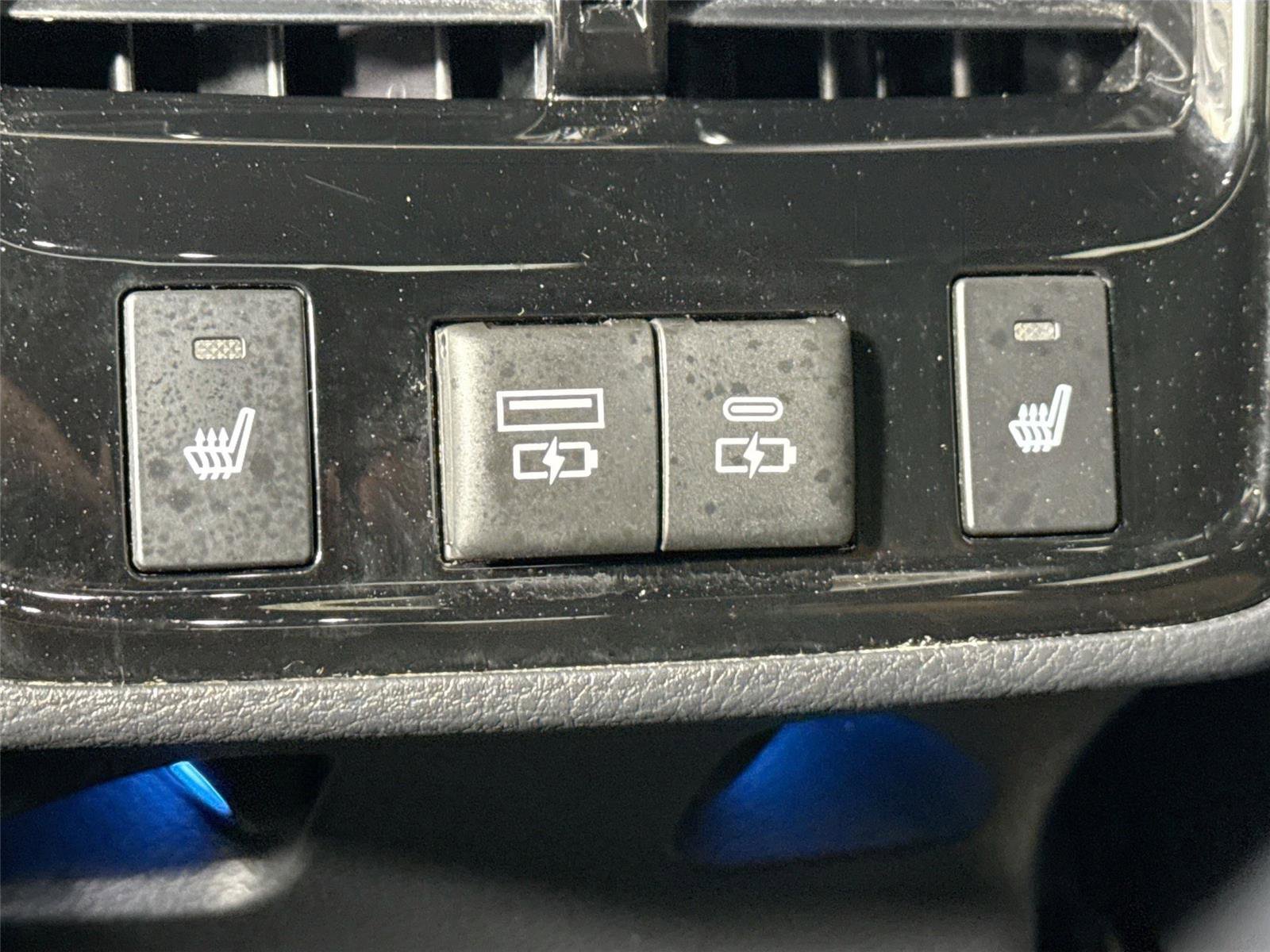 Certified 2022 Toyota Avalon Touring w/ Advanced Safety Package image 42