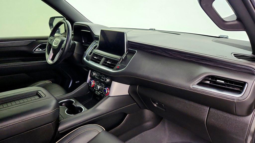 Used 2023 GMC Yukon SLT w/ SLT Premium Package image 27