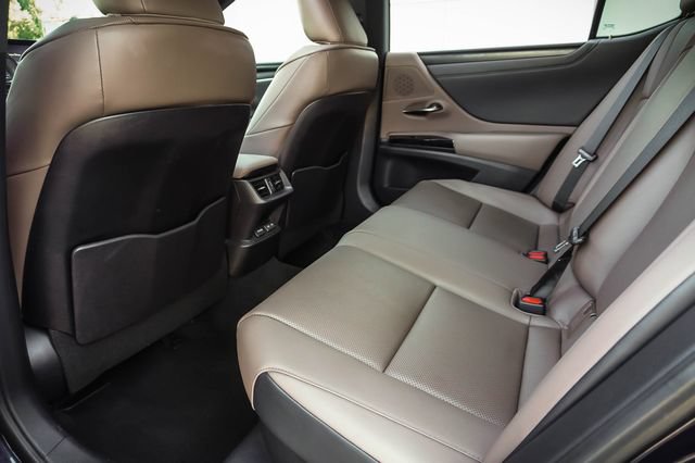 Certified 2024 Lexus ES 300h w/ Premium Package FWD image 21