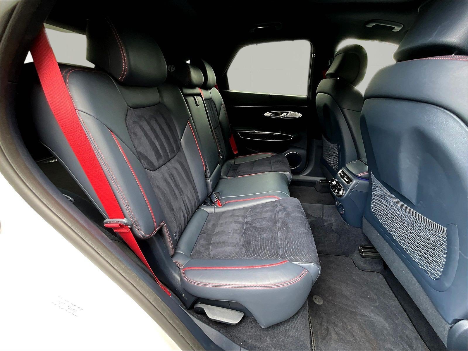 Used 2022 Genesis GV70 3.5T Sport w/ Sport Prestige Package AWD/4WD image 25