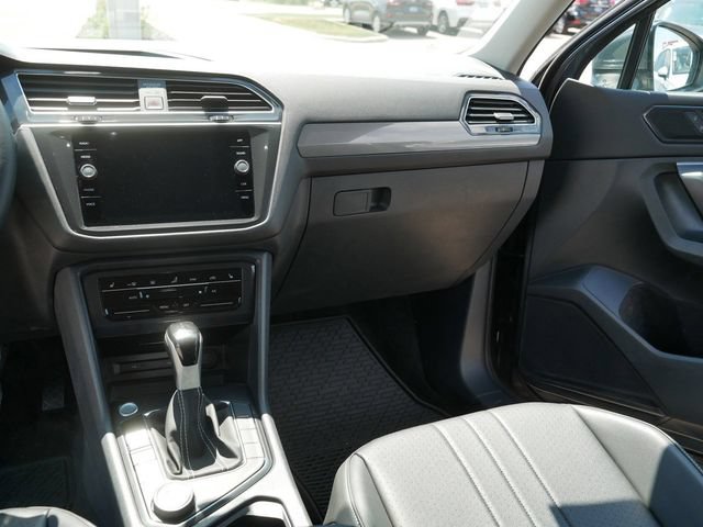 Certified 2024 Volkswagen Tiguan SE AWD/4WD image 24