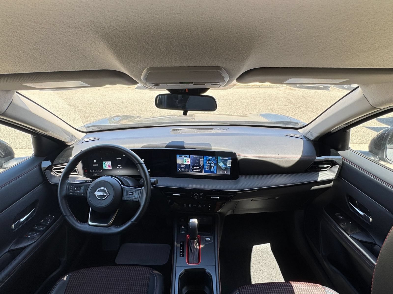 Used 2026 Nissan Kicks SR AWD/4WD image 32