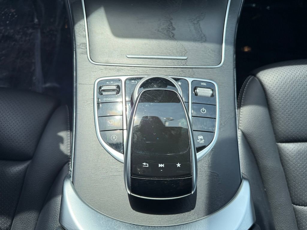 Used 2017 Mercedes-Benz GLC 300 4MATIC image 19