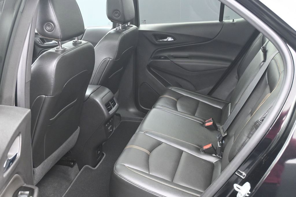 Used 2023 Chevrolet Equinox Premier AWD/4WD image 13