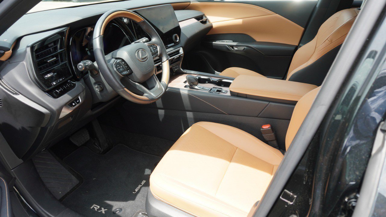Certified 2025 Lexus RX 350 Premium Plus FWD image 7