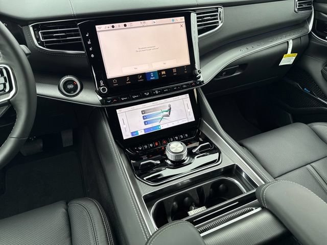 New 2026 Jeep Grand Wagoneer L Summit AWD/4WD image 16