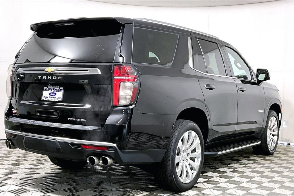 Used 2021 Chevrolet Tahoe Premier w/ Premium Package image 12