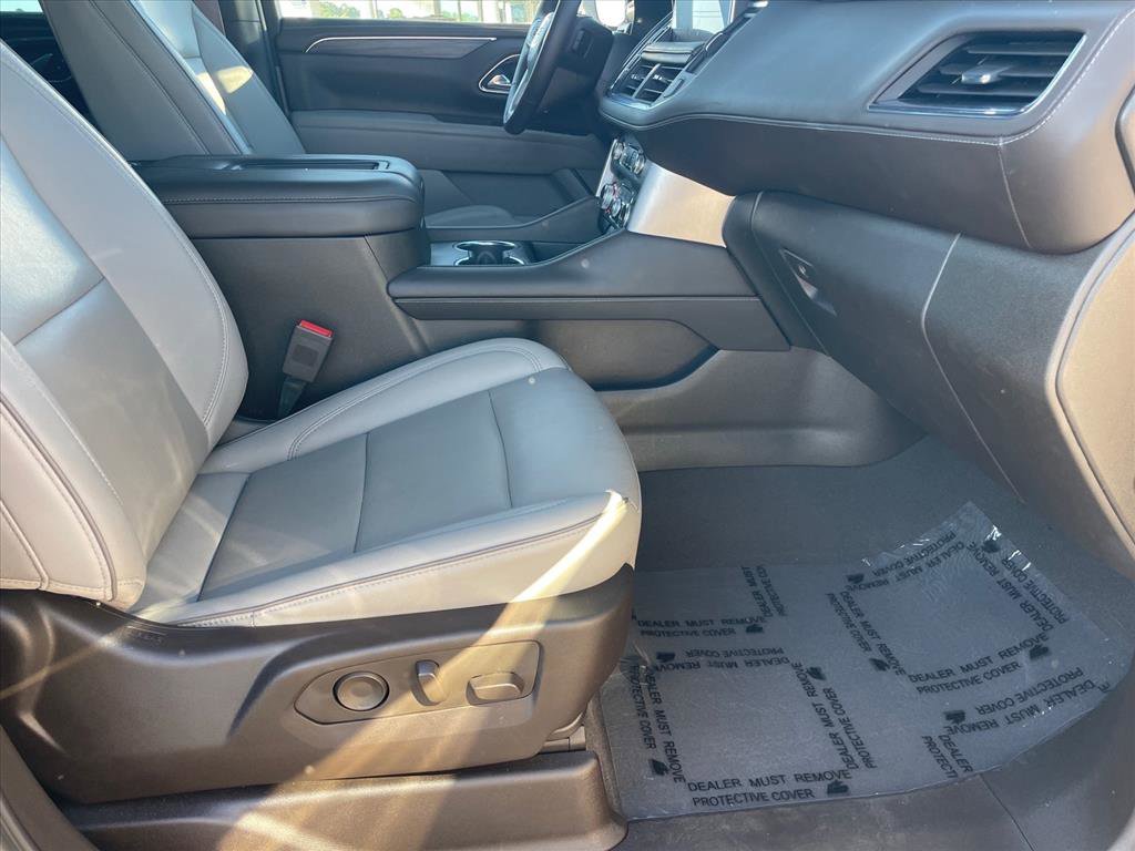Used 2023 GMC Yukon SLT w/ SLT Luxury Package RWD image 27