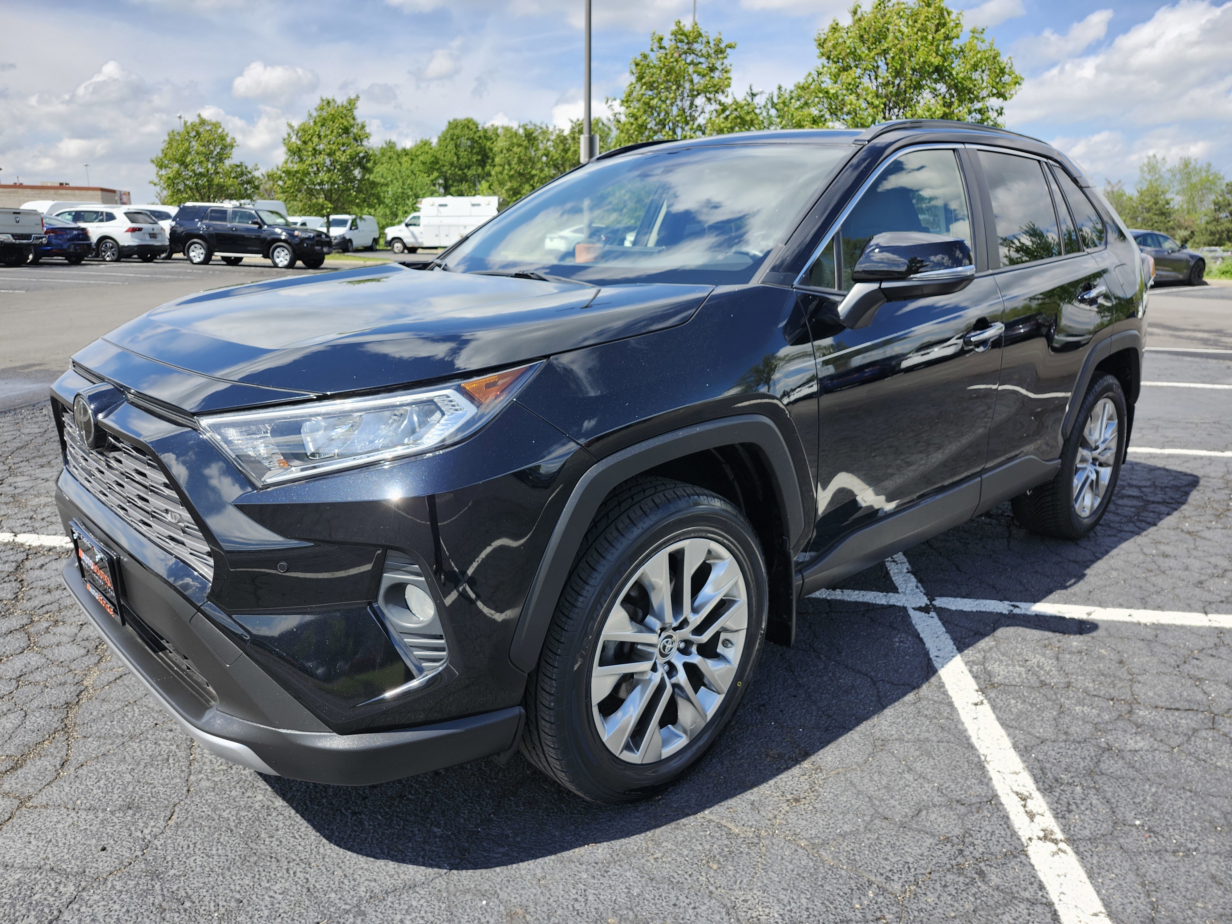 Used 2019 Toyota RAV4 Limited w/ Cold Weather Package AWD/4WD image 16