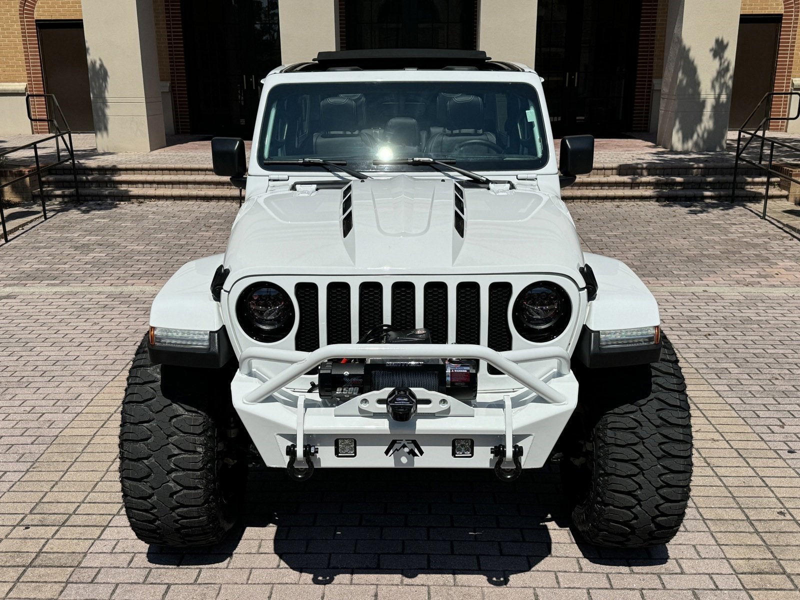 Used 2022 Jeep Wrangler Unlimited Sahara AWD/4WD image 15