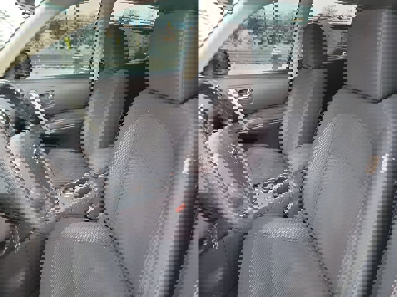 Used 2015 Nissan Rogue S image 13