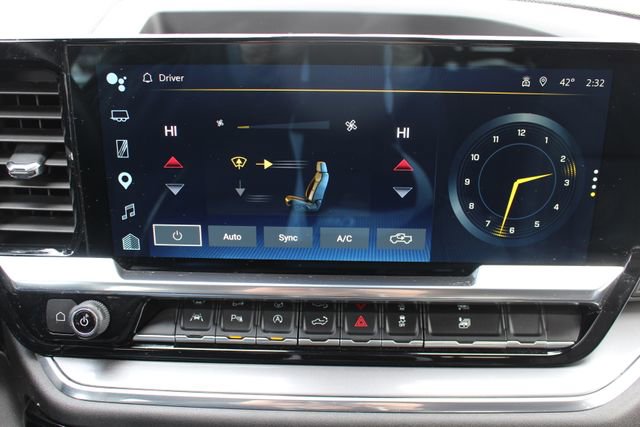 Used 2023 Chevrolet Silverado 1500 High Country w/ Technology Package image 28