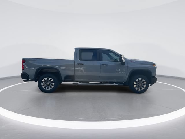 Used 2024 Chevrolet Silverado 2500 Custom AWD/4WD image 8