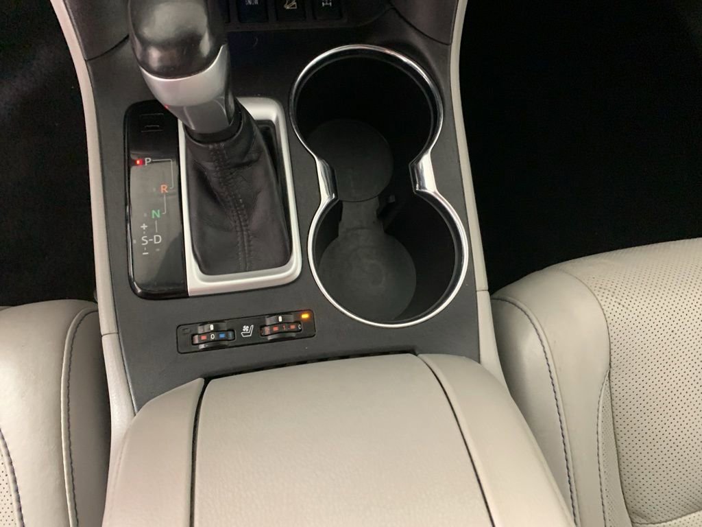 Used 2015 Toyota Highlander Limited image 29