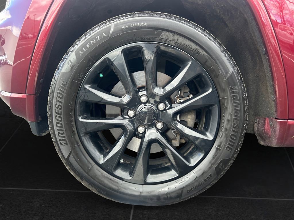 Used 2021 Jeep Grand Cherokee Laredo X AWD/4WD image 9