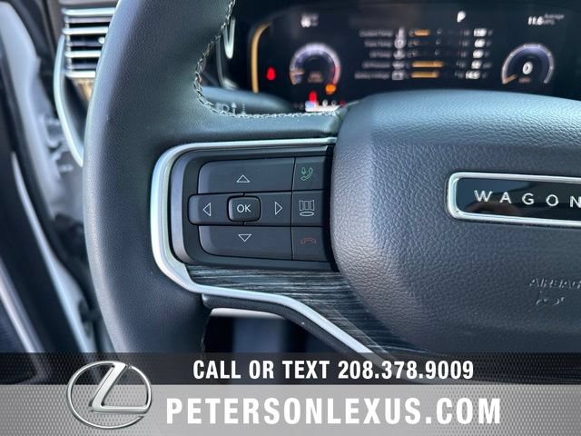 Used 2022 Jeep Wagoneer Series III w/ Premium Group I AWD/4WD image 29