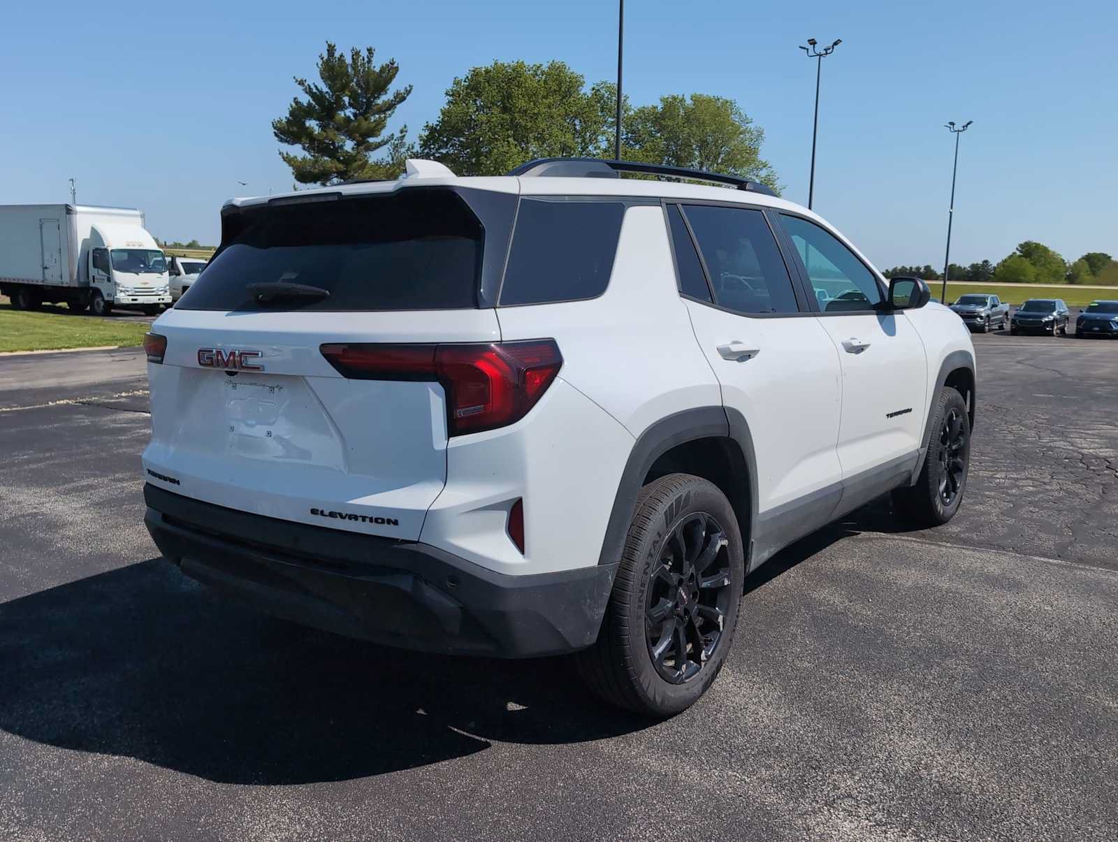 Used 2026 GMC Terrain Elevation w/ Elevation Premium Package FWD image 12
