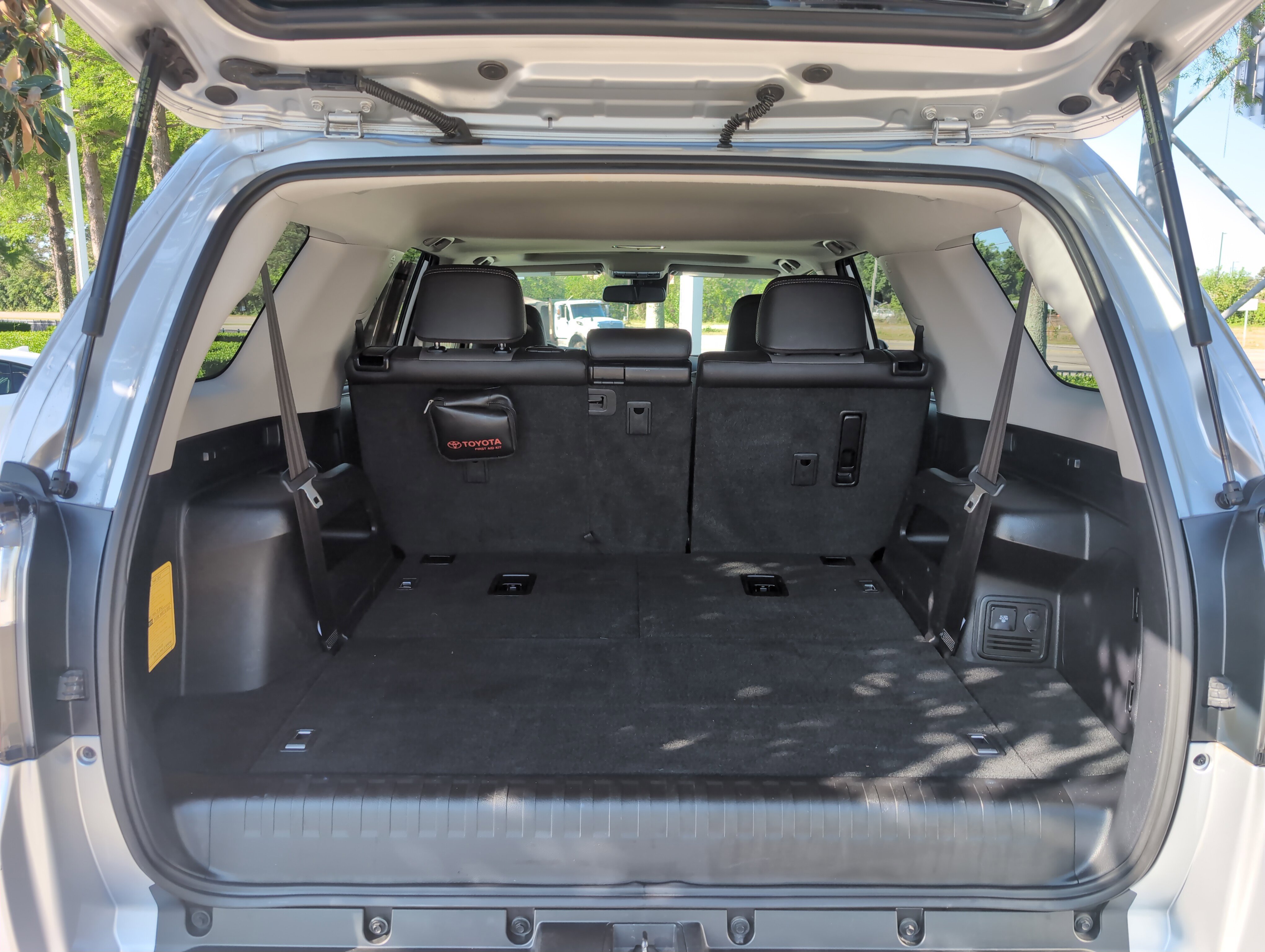 Certified 2023 Toyota 4Runner SR5 Premium w/ Moonroof Package RWD image 33