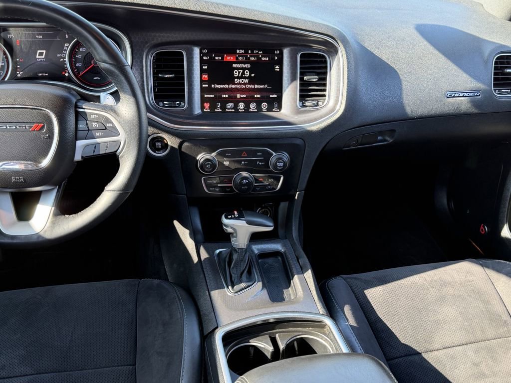 Used 2016 Dodge Charger R/T Scat Pack w/ Beats Audio Group RWD image 17