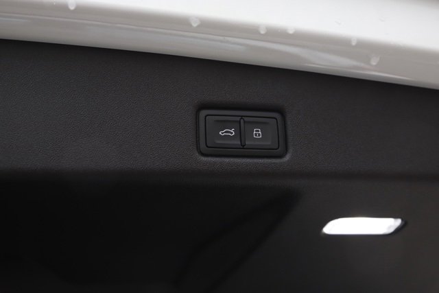 New 2025 Audi Q5 Premium Plus image 6