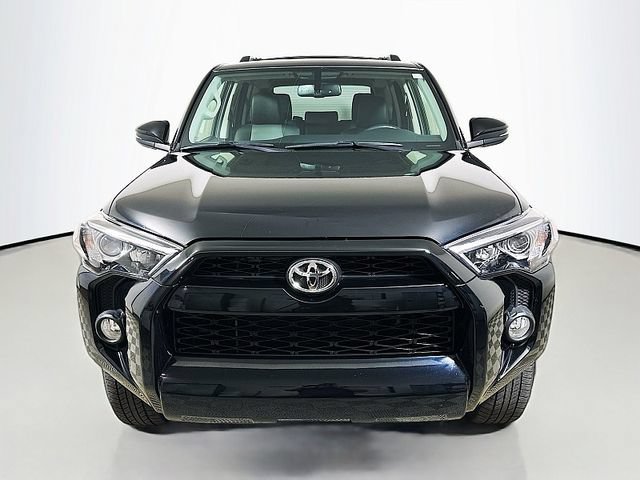 Used 2019 Toyota 4Runner SR5 Premium AWD/4WD image 2