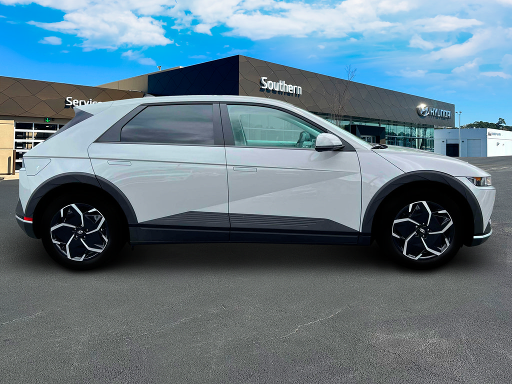 New 2024 Hyundai Ioniq 5 SE AWD/4WD image 10