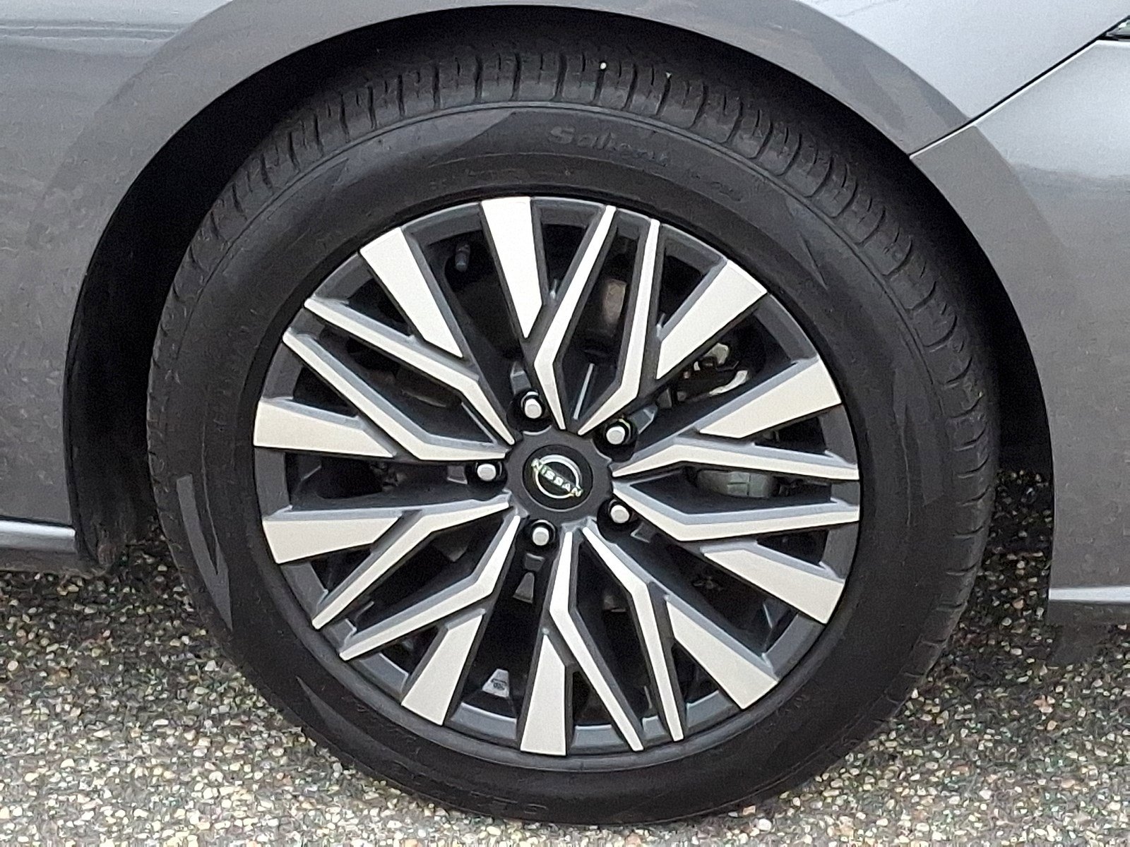 Used 2024 Nissan Altima 2.5 SV image 8