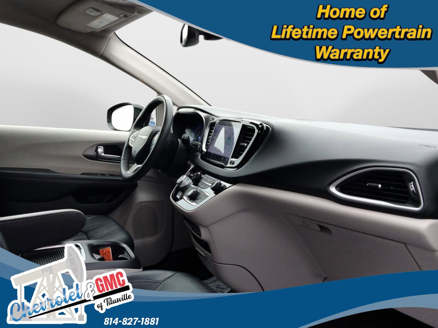 Used 2022 Chrysler Pacifica Touring-L image 11