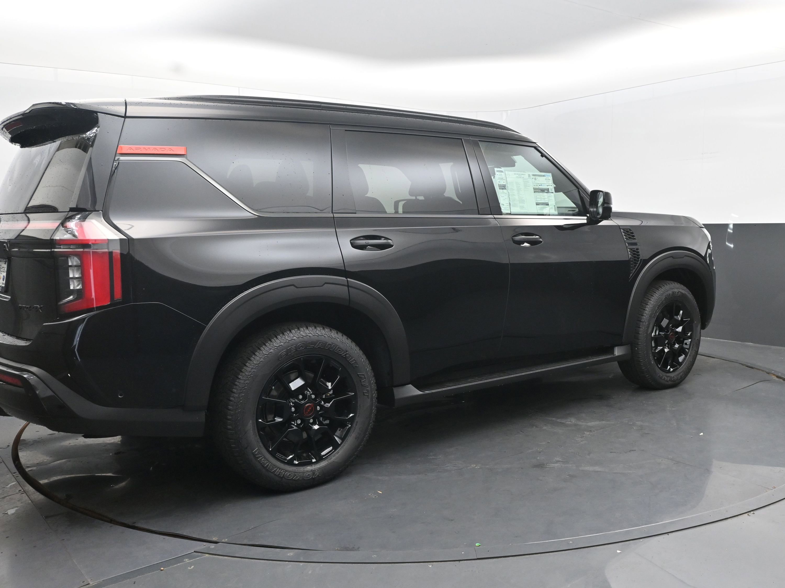 New 2025 Nissan Armada PRO-4X w/ Pro-4X Premium Package image 7