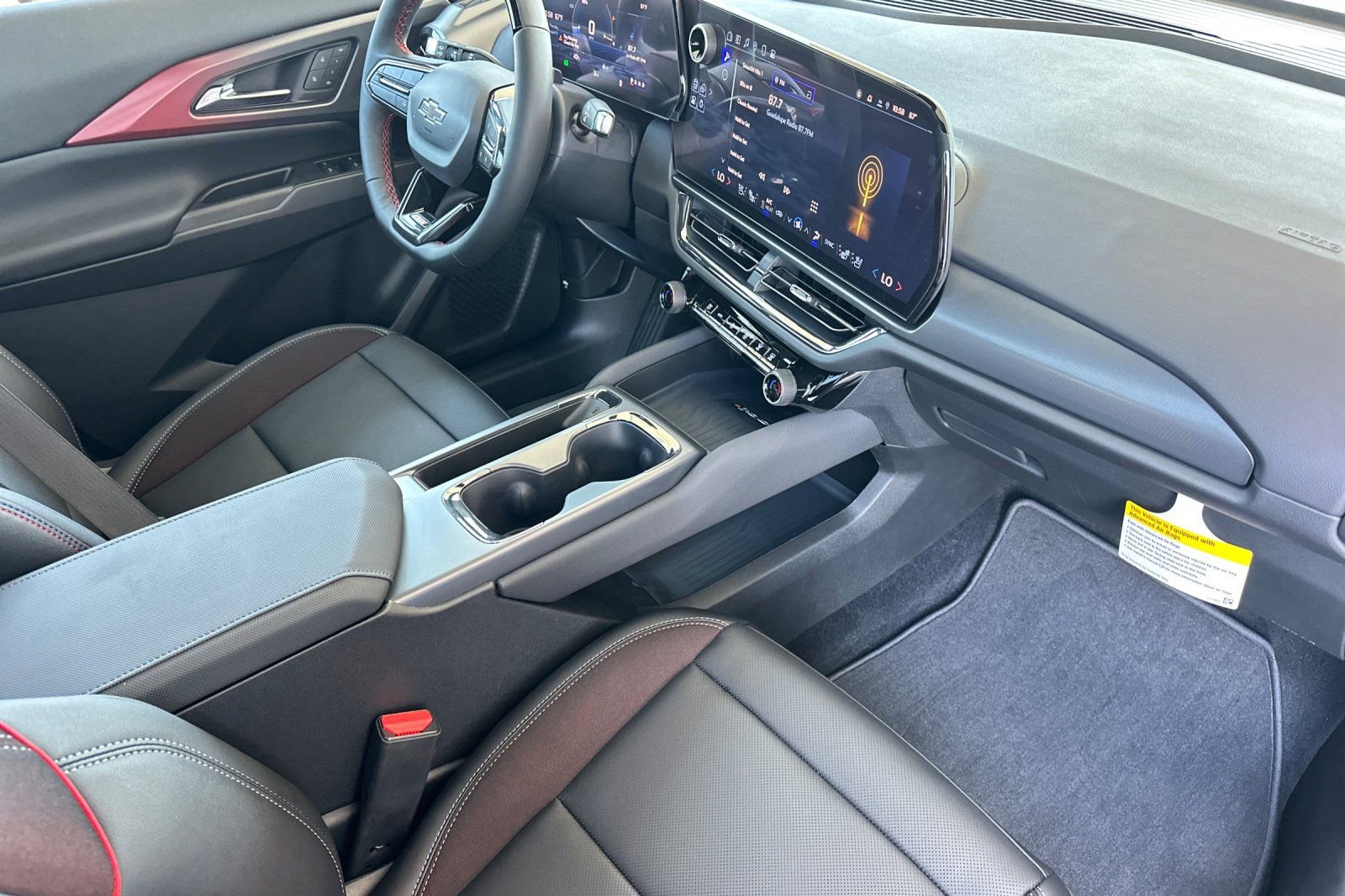 New 2025 Chevrolet Equinox EV RS w/ Active Safety Package 3 AWD/4WD image 16