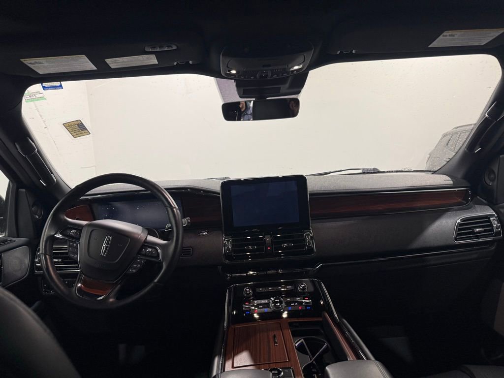 Used 2020 Lincoln Navigator Reserve w/ Equipment Group 208A Reserve image 10