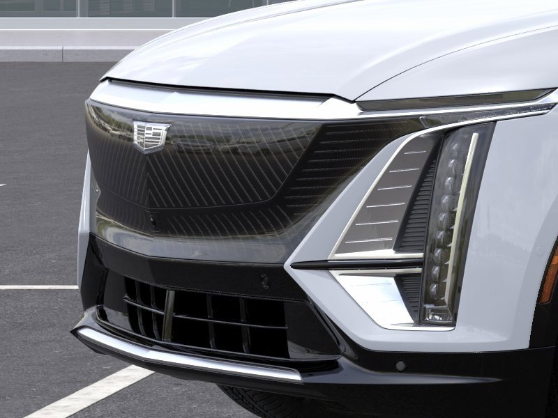 New 2026 Cadillac Lyriq Luxury w/ LPO, Floor Liner Package AWD/4WD image 40