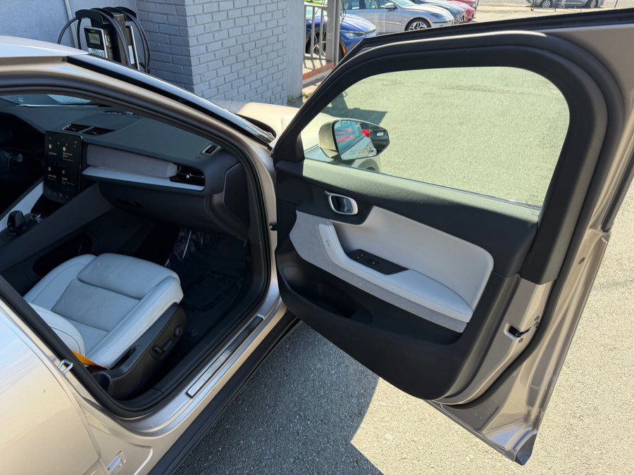 Used 2023 Polestar Polestar 2 w/ Pilot Pack image 35