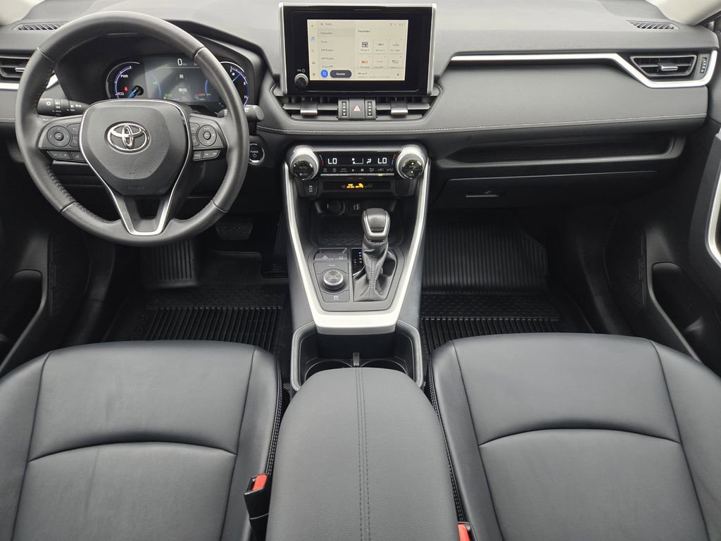 Certified 2025 Toyota RAV4 XLE Premium image 28