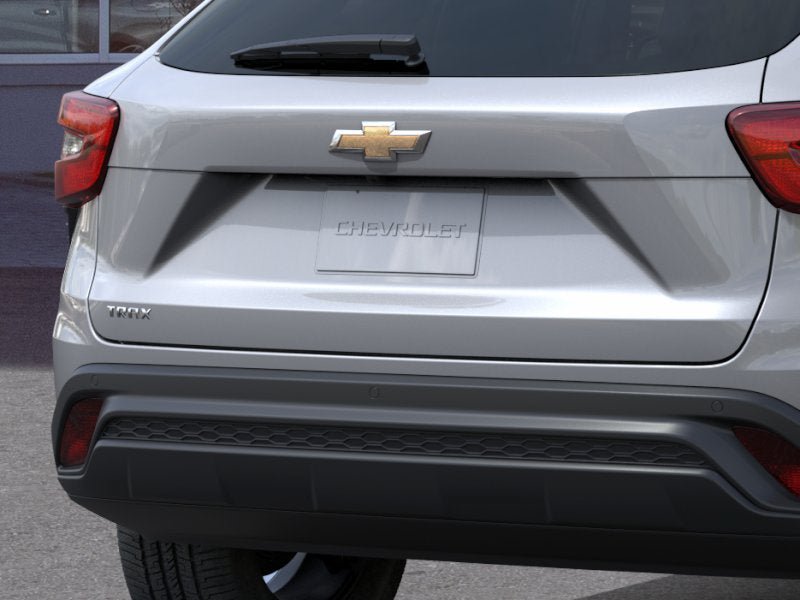 New 2026 Chevrolet Trax LS w/ LS Convenience Package FWD image 14