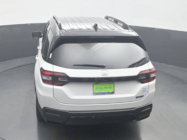 New 2026 Honda Pilot Sport image 23
