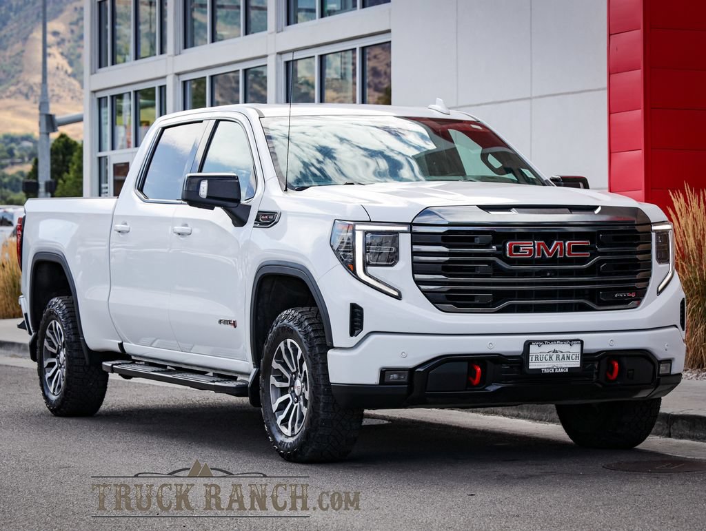 Used 2023 GMC Sierra 1500 AT4 w/ AT4 Preferred Package AWD/4WD image 1