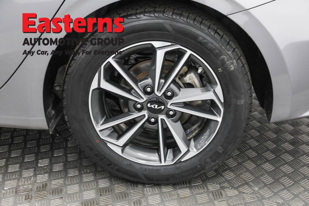 Used 2023 Kia Forte LXS image 33