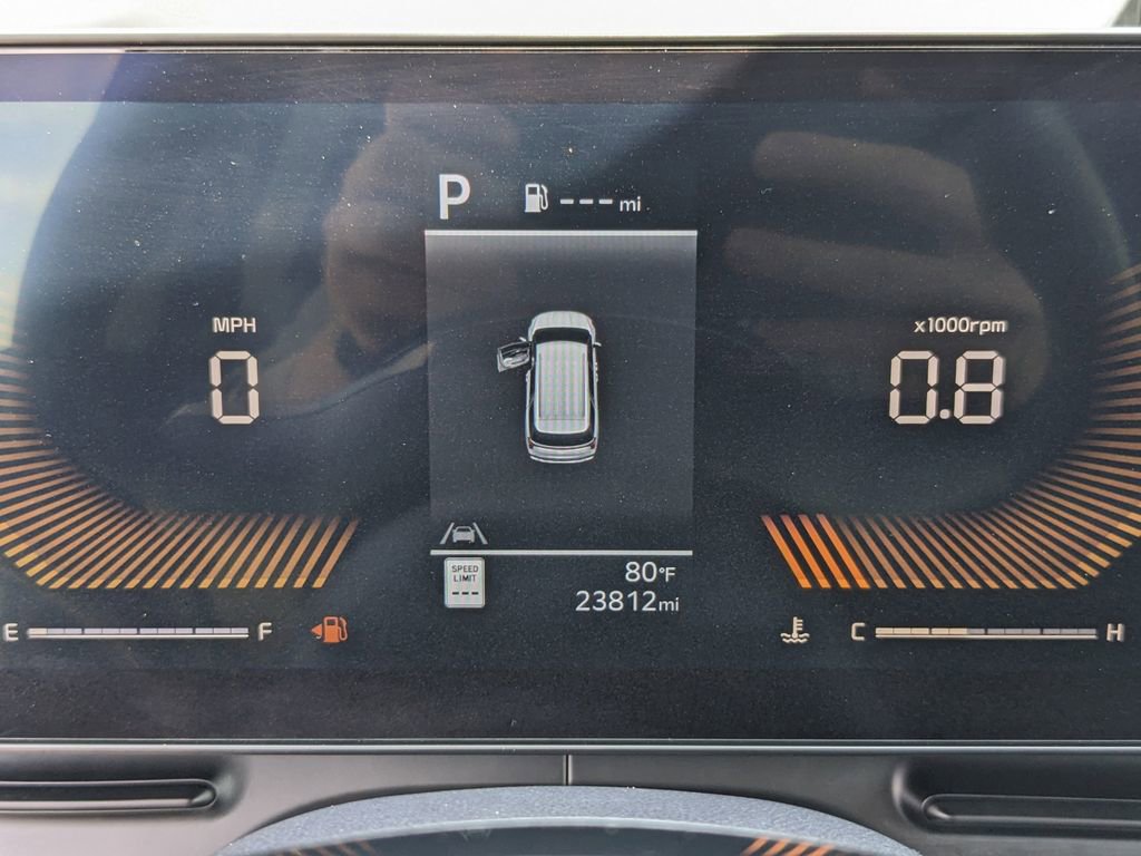 Certified 2026 Kia Carnival LX FWD image 37