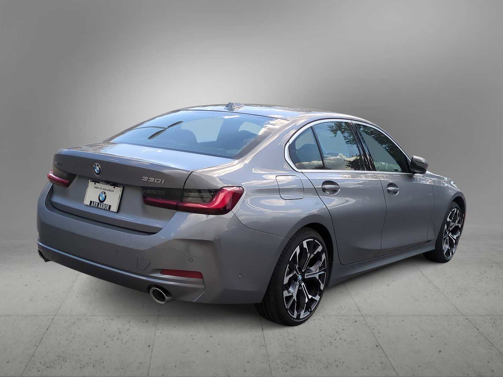 New 2025 BMW 330i xDrive Sedan w/ Premium Package image 8