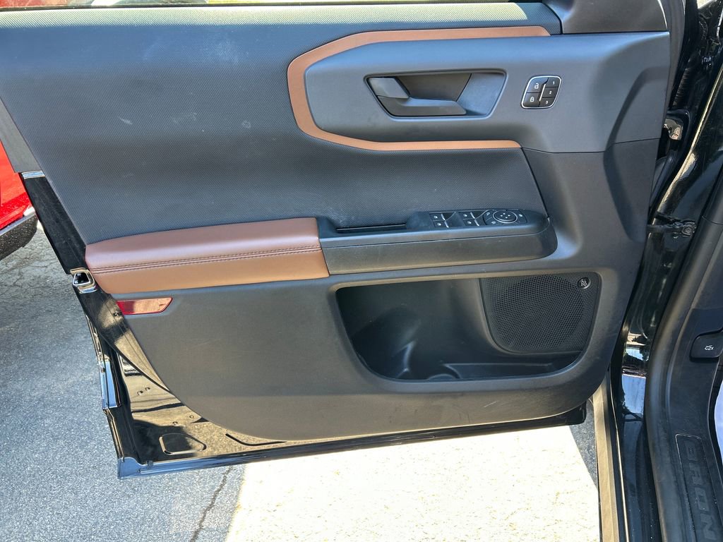 Used 2023 Ford Bronco Sport Outer Banks w/ Tech Package image 12