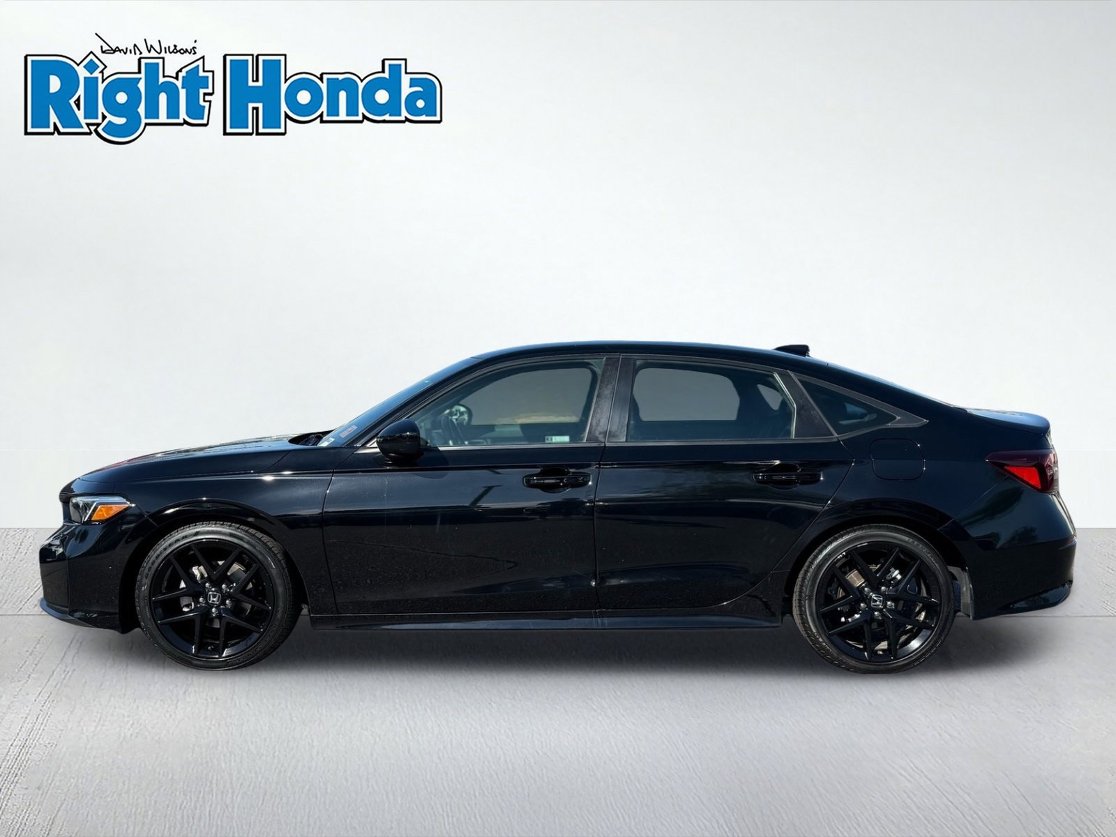 Used 2025 Honda Civic Sport image 3
