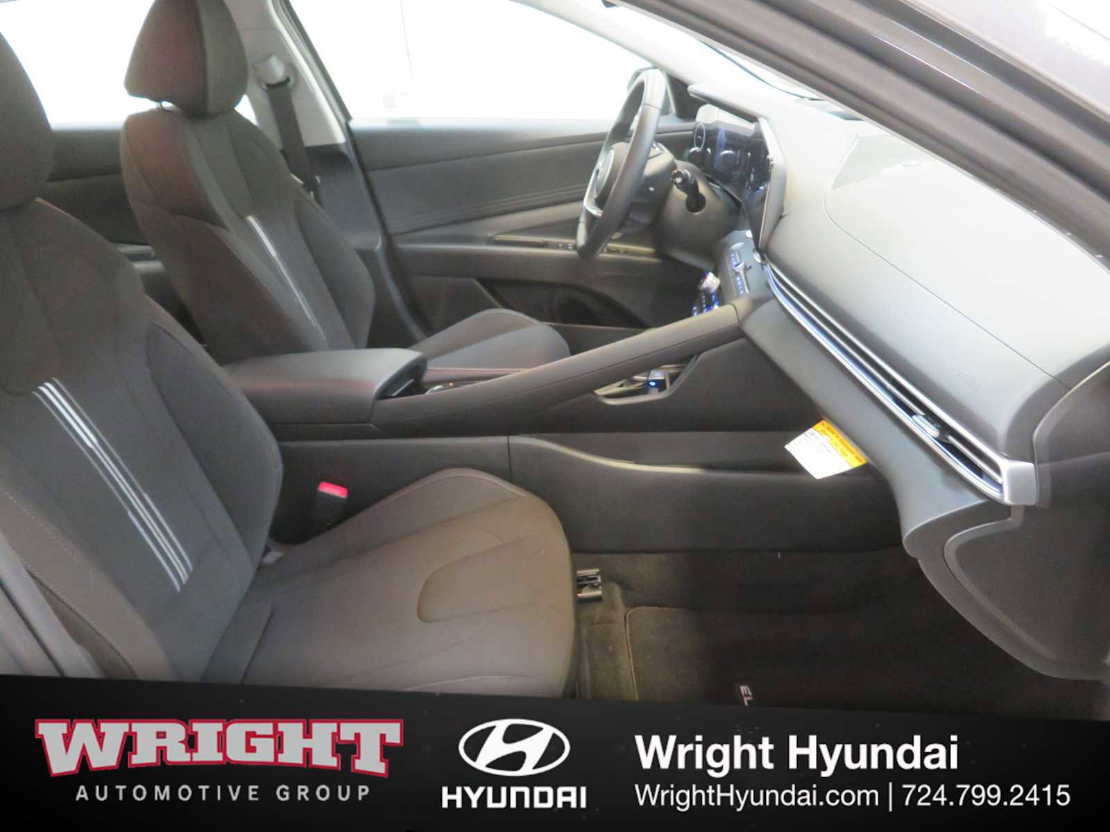 Certified 2025 Hyundai Elantra SEL image 18