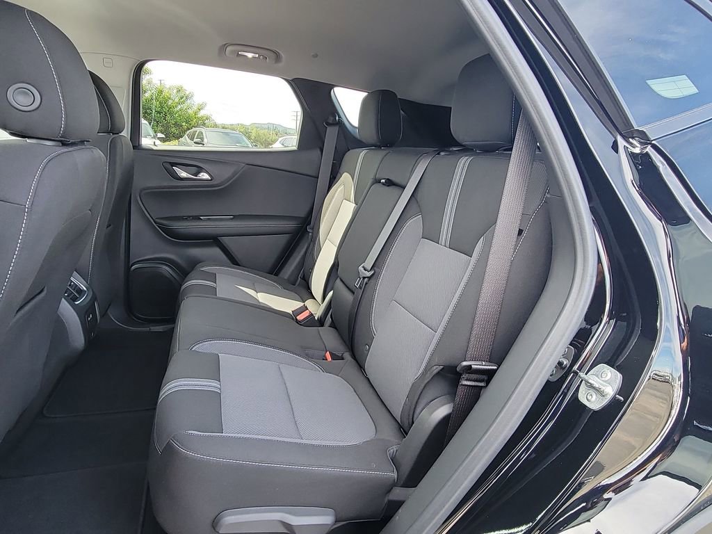 Used 2025 Chevrolet Blazer LT w/ Convenience Package image 23