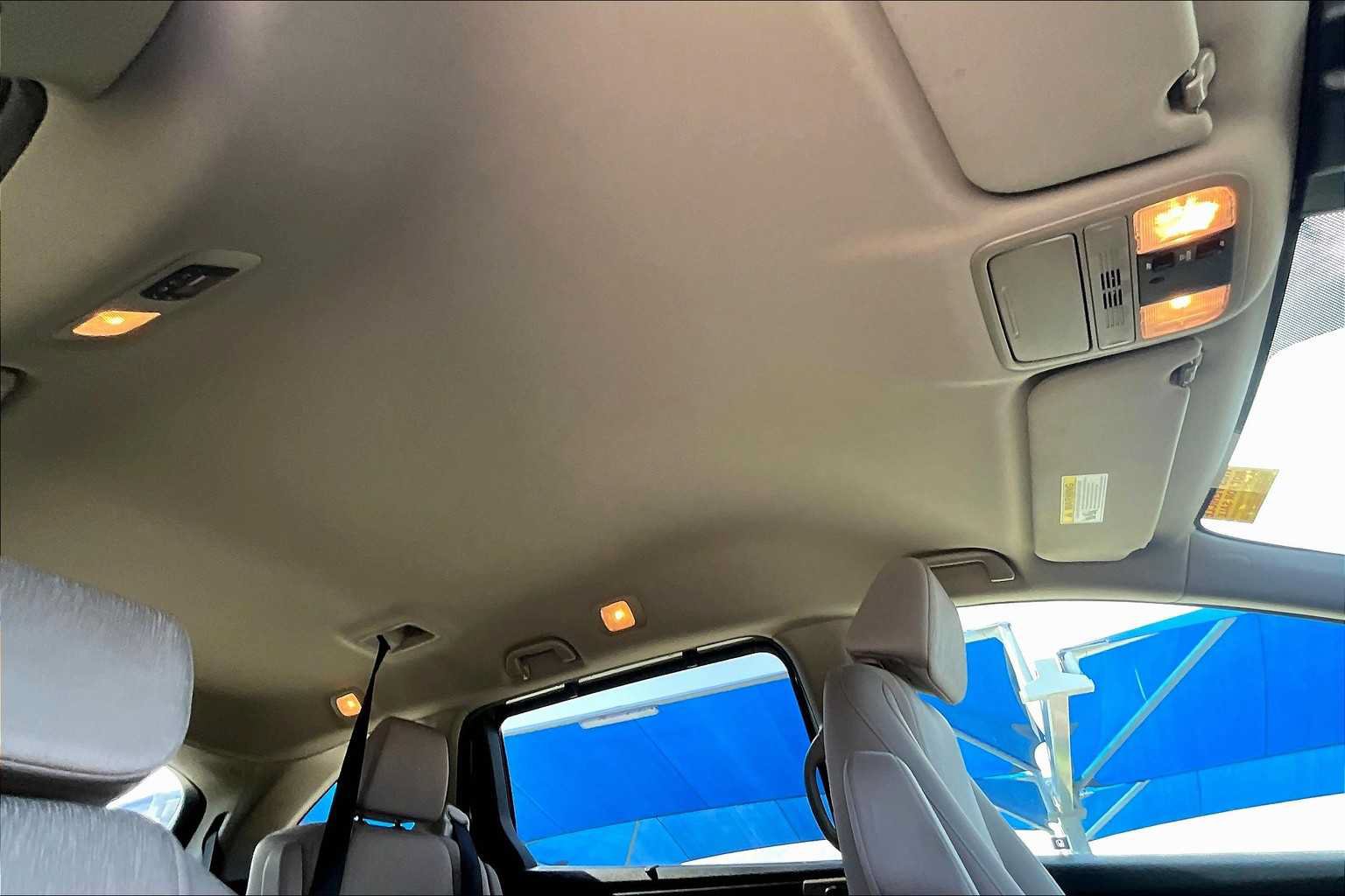 Used 2018 Honda Odyssey EX image 13