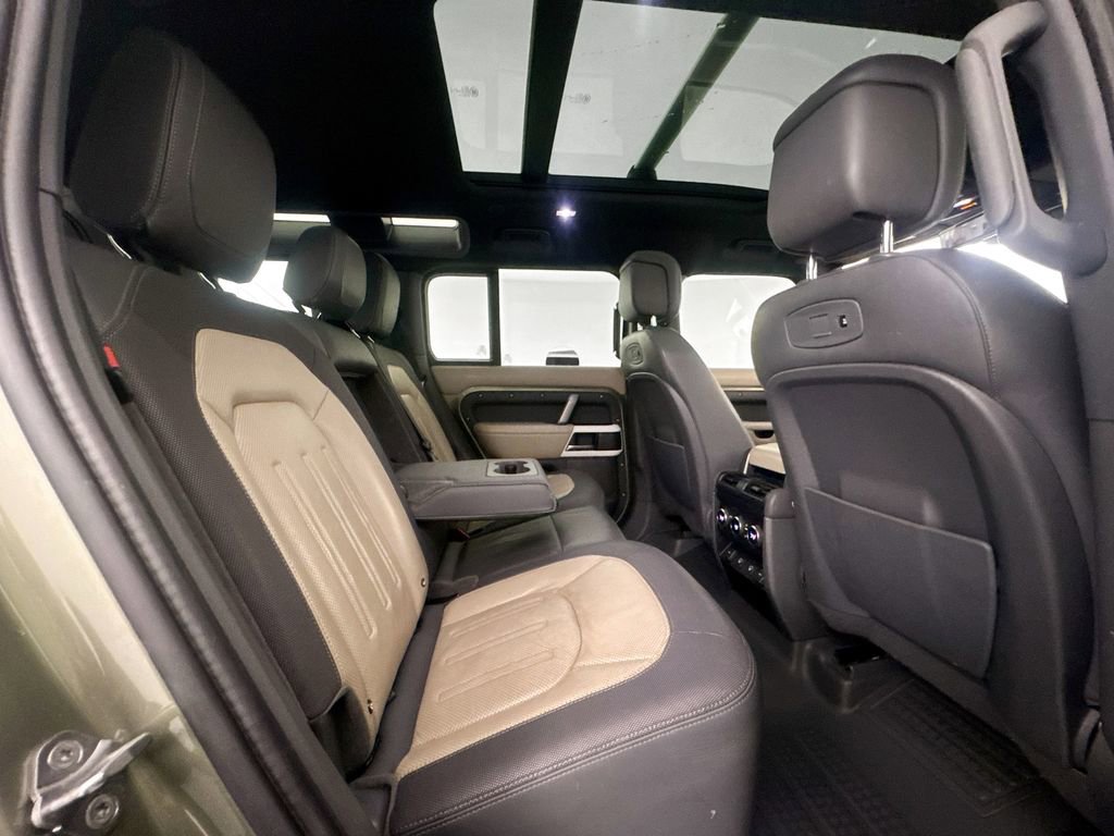 Used 2021 Land Rover Defender 110 X-Dynamic HSE image 26