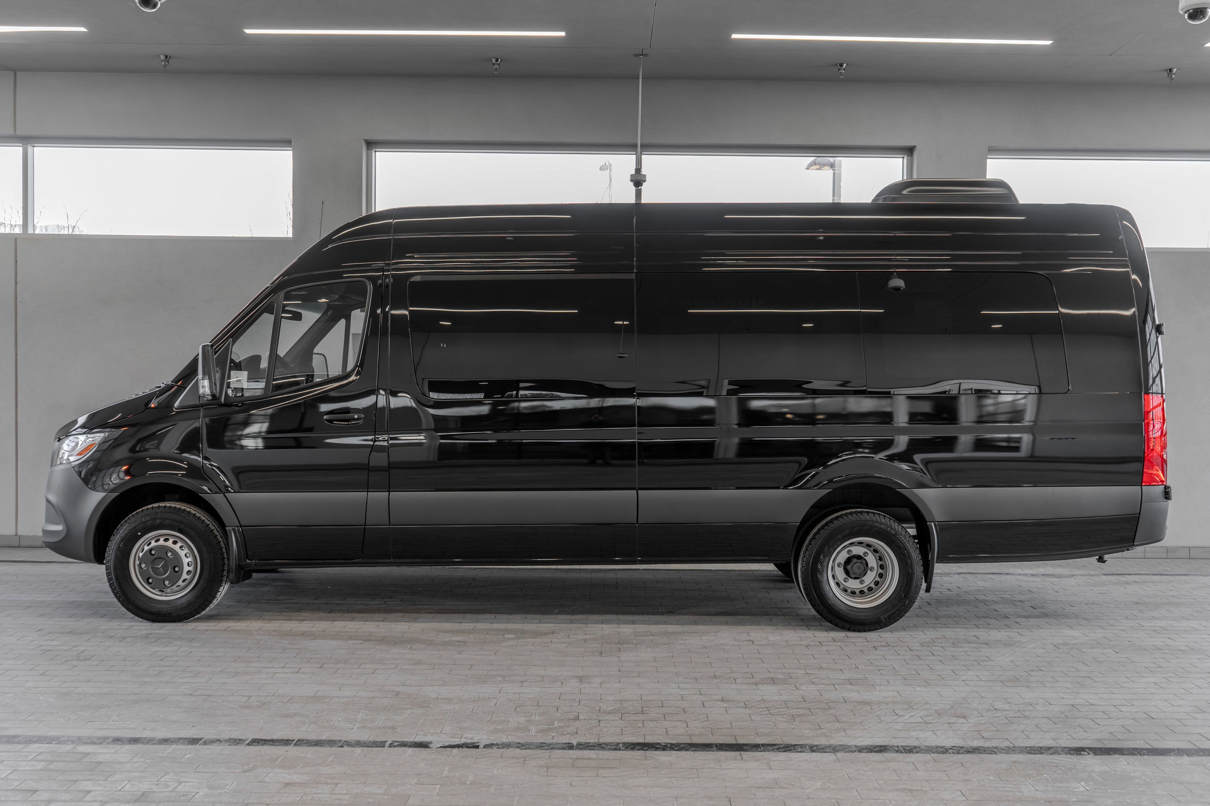 New 2025 Mercedes-Benz Sprinter 4500 image 2
