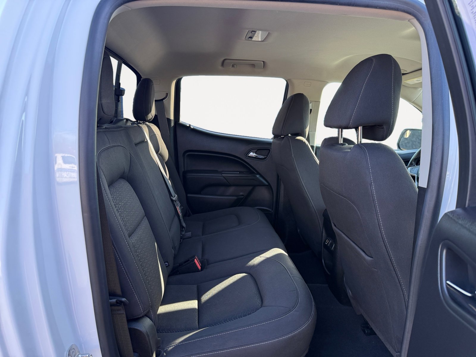 Used 2019 GMC Canyon SLE w/ SLE Convenience Package image 18