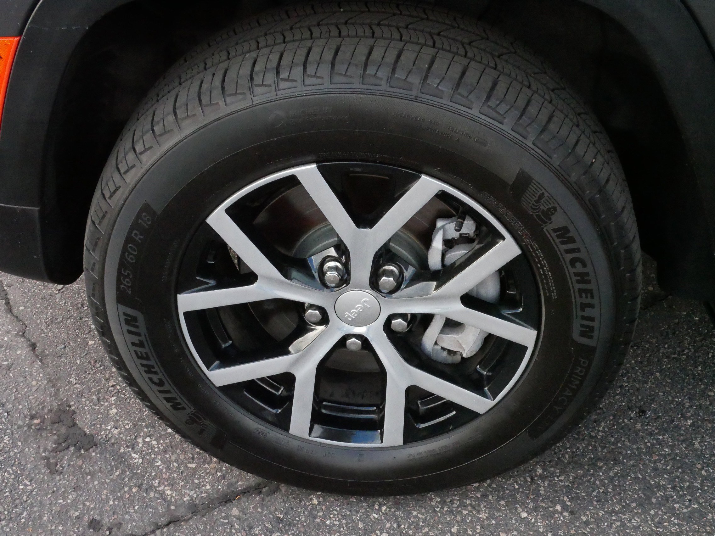 Used 2024 Jeep Grand Cherokee L Limited w/ Luxury Tech Group II image 15